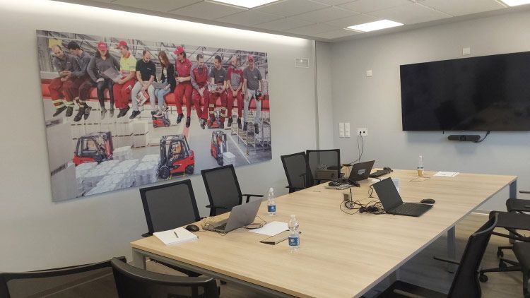 Fotografía del interior de la oficina